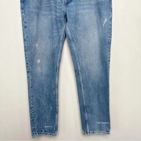Zara Mens  36 Medium Wash Distressed Relaxed Button Fly Jeans - Picture 7 of 15